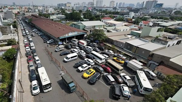 31 tỉnh, thành phố có nguy cơ sẽ bị ùn tắc phương tiện đến kiểm định xe cơ giới, trong đó có TP.HCM, Hà Nội, Đồng Nai, Cần Thơ, Đà Nẵng - Ảnh: IT