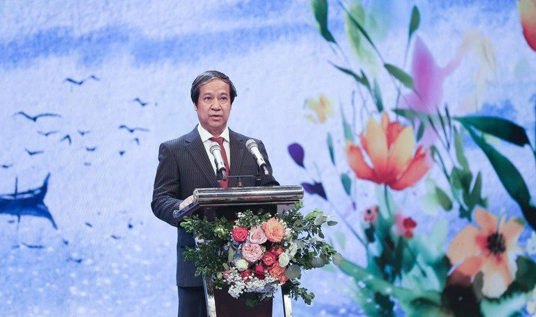 Bộ trưởng Bộ GD-ĐT Nguyễn Kim Sơn phát biểu