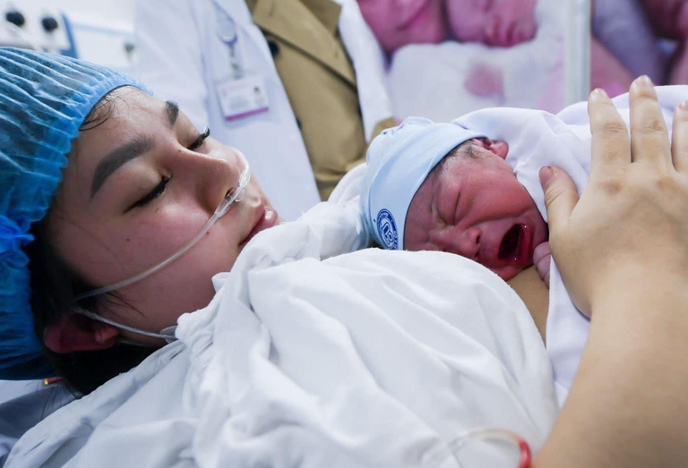 Một trẻ chào đời tại Bệnh viện Phụ sản Trung ương