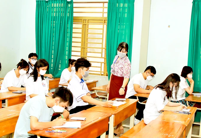 Thí sinh tham dự kỳ thi đánh giá năng lực do Đại học Quốc gia TPHCM tổ chức tại tỉnh Đồng Nai