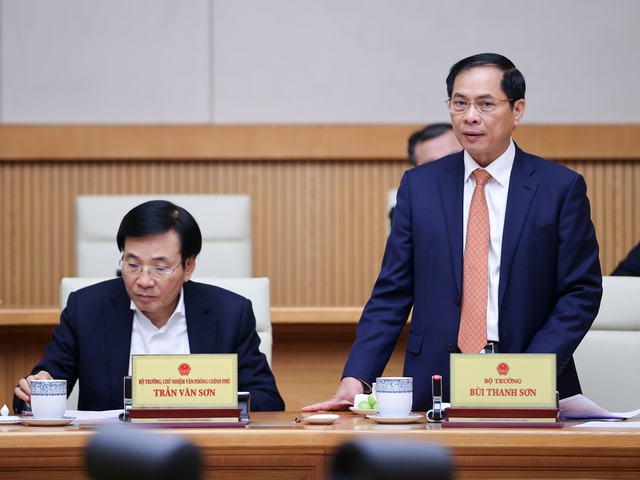 Bộ trưởng Bộ Ngoại giao Bùi Thanh Sơn cho biết, điểm mới của năm nay là lãnh đạo nhiều nước gửi điện mừng Tết Nguyên đán tới lãnh đạo Đảng, Nhà nước - Ảnh: VGP/Nhật Bắc