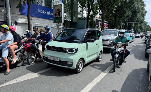 Ô tô điện mini giá rẻ được người tiêu dùng chọn sử dụng trong nội đô

