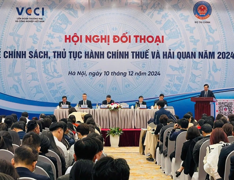 Bộ Tài chính đối thoại, gỡ vướng cho DN trong lĩnh vực thuế, hải quan- Ảnh 2.