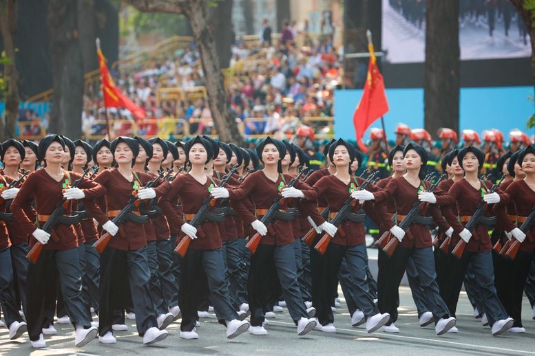 Chùm ảnh: Lực lượng Quân đội tham gia diễu binh, diễu hành kỷ niệm 50 năm thống nhất đất nước- Ảnh 27.