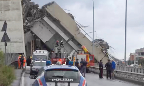Cầu Morandi thuộc tuyến cao tốc A10 ở thành phố cảng Genoa, miền Bắc Ý, đã đổ sập khiến khoảng 30 người thiệt mạng, rất nhiều người bị thương