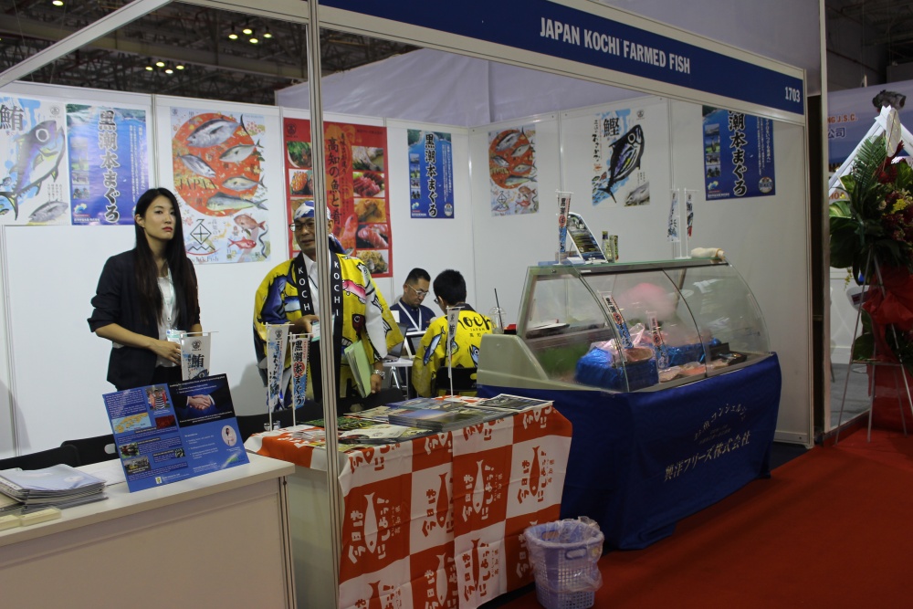 Gian hàng của tập đoàn Kochi Farmed Fish của Nhật Bản tại Hội chợ triển lãm