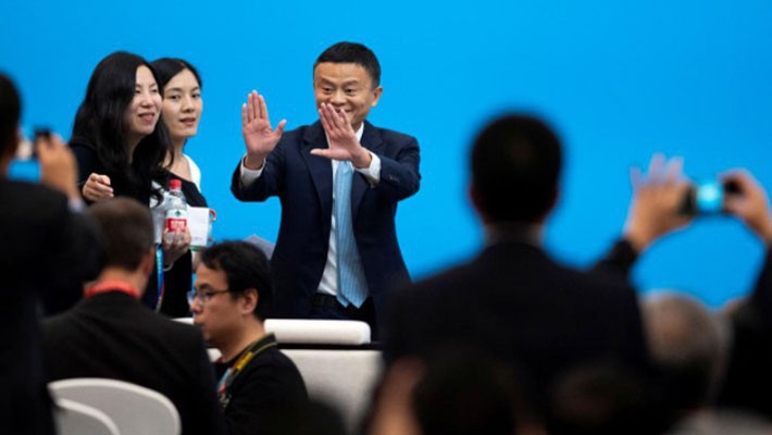 Tỷ phú Jack Ma tại diễn đàn kinh doanh trong khuôn khổ CIIE ngày 5/11 - Ảnh: Reuters.