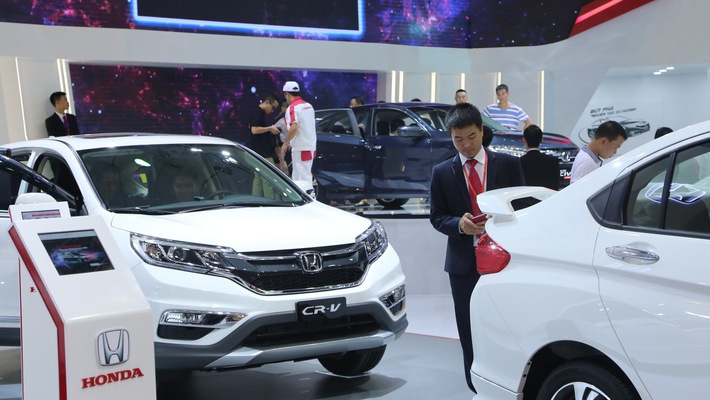  Việt Nam đang trở thành thị trường màu mỡ của các loại ôtô xuất xứ từ Thái Lan và Indonesia.  