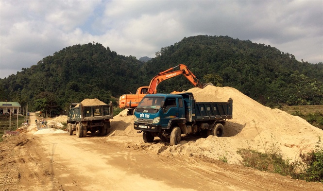 Hoạt động khai thác cát trên sông Nậm Việc là do chỉ đạo miệng của Chủ tịch UBND huyện Quế Phong?