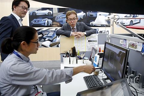 Đội ngũ nhân viên Nissan làm việc theo nhóm chức năng và được khuyến khích thử nghiệm mọi ý tưởng mới