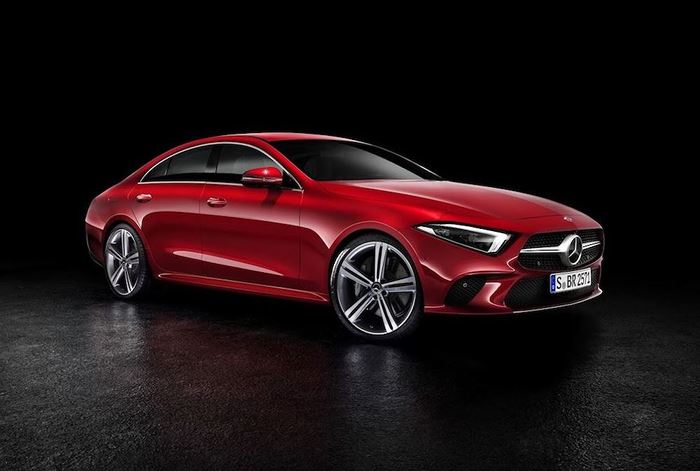 Là người khởi đầu phân khúc coupe 4 cửa sang trọng, Mercedes CLS 2019 đã trở lại với thiết kế hấp dẫn, nội thất cao cấp tương đương S-Class và loạt động cơ thế hệ mới. Về thiết kế, có thể nói CLS hoàn toàn mới là sự tổng hợp của ngôn ngữ thiết kế Sensual Purity, siêu xe AMG GT và 