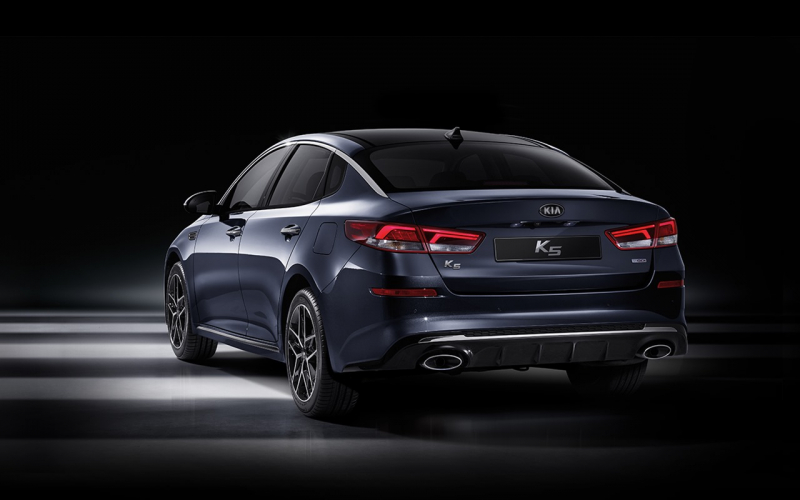 KIA Optima 2018 có nhiều thay đổi về nội và ngoại thất