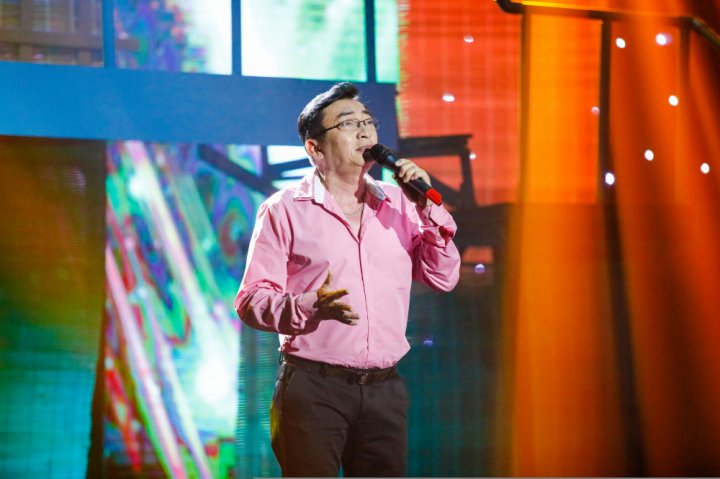 Nhạc sĩ dành nhiều lời khen cho các ca sĩ trẻ, đặc biệt, ông còn thường xuyên nghe nhạc của Sơn Tùng M-TP.