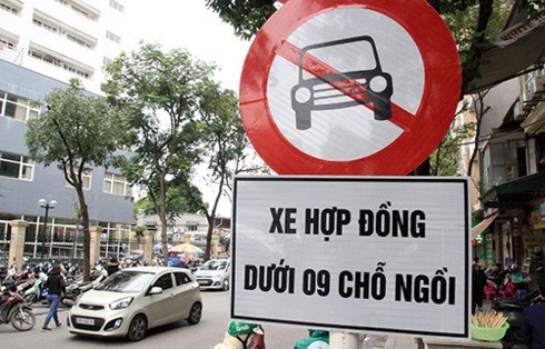Hà Nội chuẩn bị chính thức cấm xe hợp đồng dưới 9 chỗ ngồi trên một số tuyến phố