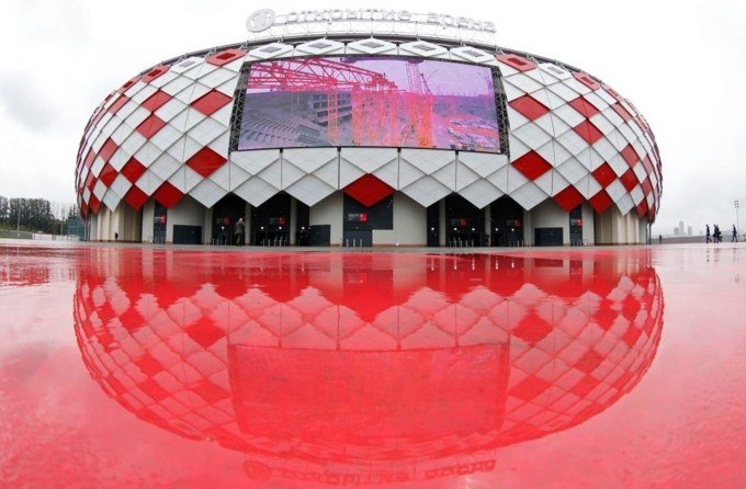 11. Spartak (Moscow): Đây là sân nhà của CLB Spartak Moscow, nơi đây cũng từng tổ chức cá trận đấu ở Giải Confederations Cup 2017. 4 trận đấu vòng bảng được tổ chức tại đây gồm: Argentina - Iceland, Ba Lan - Senegal, Bỉ - Tunisia và Serbia - Brazil.