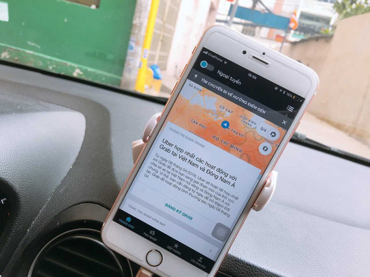 Thông báo duy nhất các đối tác tài xế của Uber nhận được từ sau thông tin Uber bán mình cho Grab ngày 26/3. Ảnh: Zen Nguyễn.