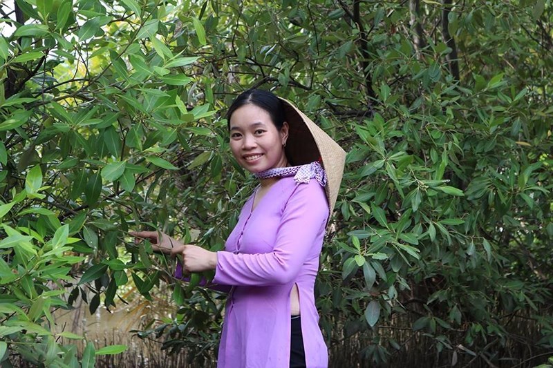 Trịnh Thị Ngọc Hiện mong muốn đem sản vật từ rừng ra 