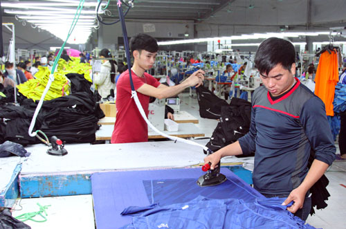 Dệt may là một trong những ngành hàng xuất khẩu mũi nhọn. Ảnh: Linh Ngọc