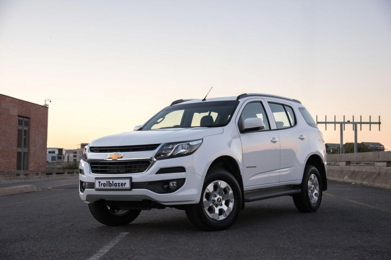 Theo thông tin, mẫu Chevrolet Trailblazer nhập khẩu miễn thuế đã được thông quan, giá dự kiến khoảng 1 tỷ đồng