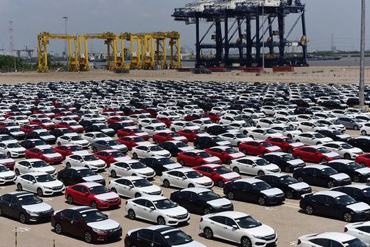 Giá nhập khẩu bình quân khai báo dòng xe dưới 9 chỗ ngồi trong quý I-2018 lên tới 22.000 USD/chiếc. Ảnh: VNN
