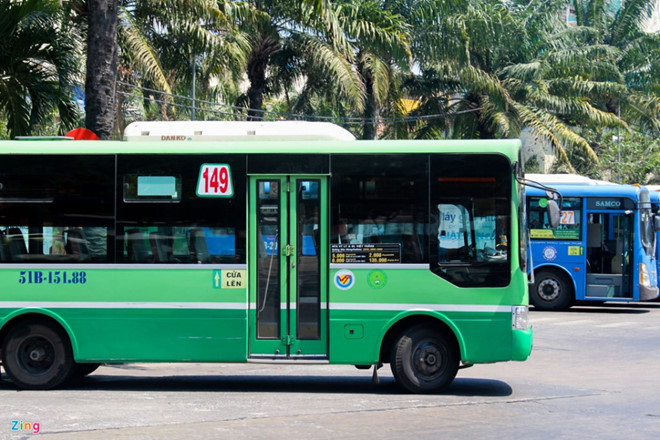Thực hiện chương trình “Triển khai các tuyến xe buýt miễn vé phục vụ Lễ 30/4 và 01/5 năm 2018”. Ảnh: Zing.vn