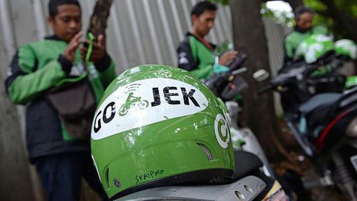  Khi mới đi vào hoạt động, Go-Jek là một công ty ứng dụng gọi xe ôm. Về sau, công ty này mở rộng sang các lĩnh vực khác - Ảnh: Bloomberg/CNBC. 