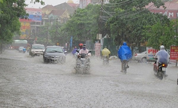 Hà Nội và các tỉnh miền Bắc sẽ có mưa to vào cuối tuần, chấm dứt nắng nóng