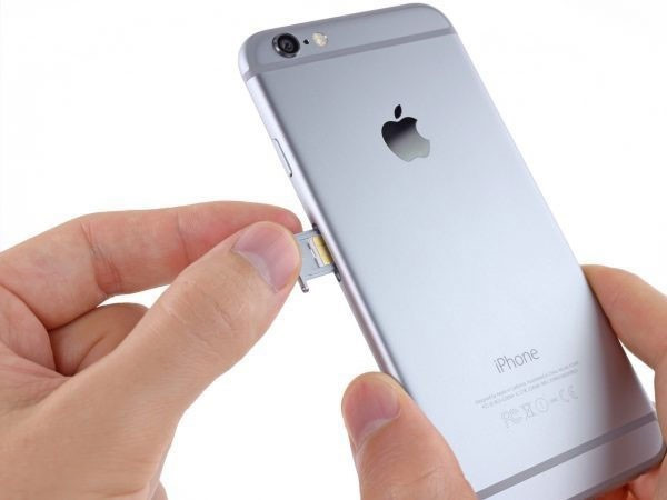 Việc iPhone lock không sử dụng được ảnh hưởng nghiêm trọng đến doanh thu của các cửa hàng điện thoại xách tay