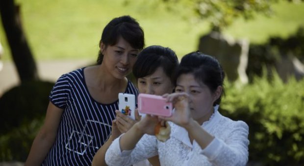 Cứ 10 người Triều Tiên thì đã có tới 4 người dùng smartphone