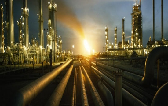 Giá dầu lên cao nhất trong hơn 1 tuần do căng thẳng Iran.