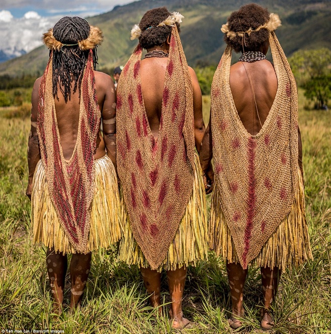  Phụ nữ bộ tộc Danai