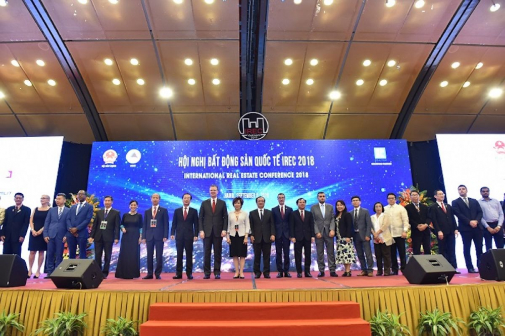 Đoàn đại biểu các nước tham dự Hội nghị IREC 2018
