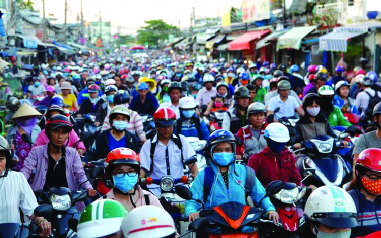 Việc hạn chế xe máy tại trung tâm thành phố sẽ được thực hiện theo 3 giai đoạn và tiến tới cấm hẳn vào năm 2030?