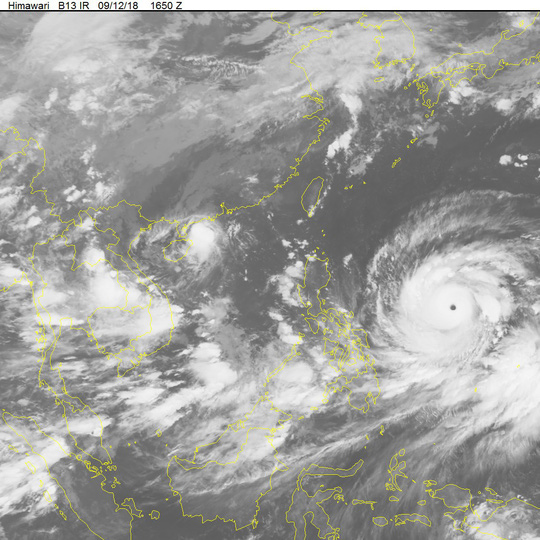 Ảnh mây vệ tinh của 2 cơn bão - Nguồn: Trung tâm dự báo khí tượng thủy văn quốc gia