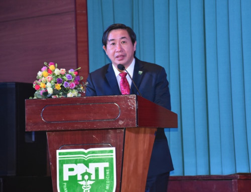 PGS.TS.BS Ngô Minh Xuân – Hiệu trưởng nhà trường, phát biểu khai mạc chương trình