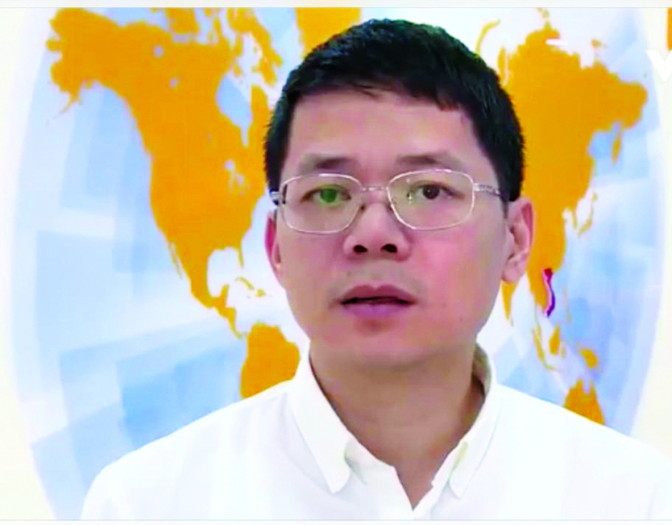 Ông Nguyễn Hồng Long, Trưởng Ban Dịch vụ Bưu chính - Tổng Công ty Bưu điện Việt Nam phát biểu trên truyền hình (nguồn: VTV).