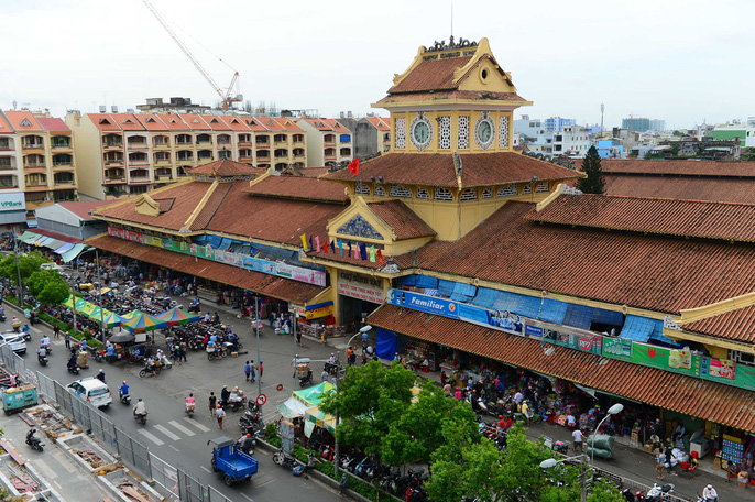 Chợ Bình Tây 2 năm trước, khi chưa sửa chữa. Ảnh: Tấn Thạnh