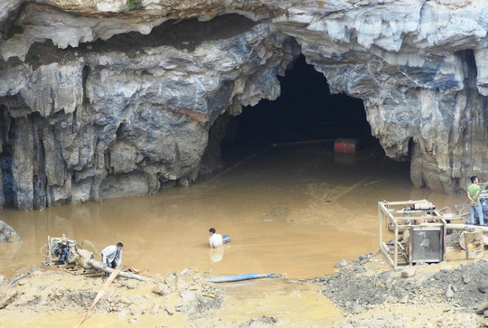 Hang Cột Cờ, nơi 2 phu vàng mắc kẹt trong hang vẫn chưa được tìm thấy    