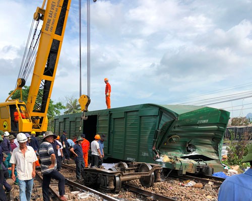 Tai nạn đường sắt xảy ra ngày 26-5-2018 tại ga Núi Thành, tỉnh Quảng Nam Ảnh: NAM TRINH
