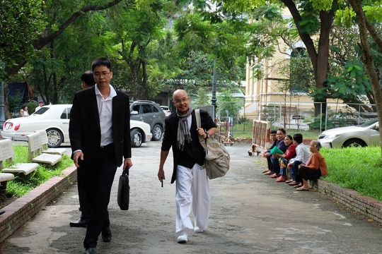 Ông Đặng Lê Nguyên Vũ trong một lần đến tòa án tham gia hòa giải