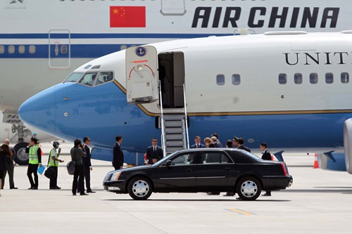 Chế độ đưa đón lãnh đạo trong nước, các nguyên thủ quốc gia đến Việt Nam tại sân bay đều có quy định chặt chẽ. (Ảnh chỉ có tính minh họa) Ảnh: Hoàng Triều