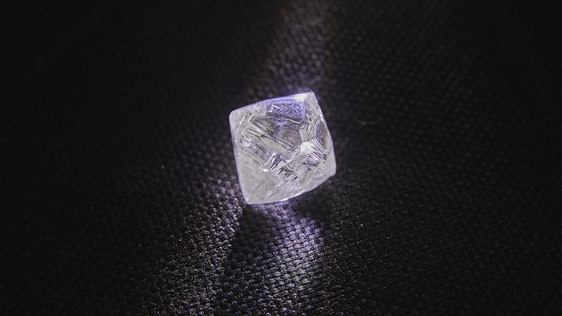Viên kim cương 100 carat vừa tìm thấy ở mỏ Verkhne-Munskoye (Nga). Ảnh: ALROSA