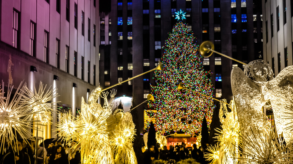  Giáng sinh tại New York là một bữa tiệc màu sắc đúng nghĩa.    