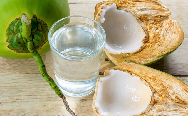 Nước dừa rất tốt cho sức khỏe (Ảnh: Internet)