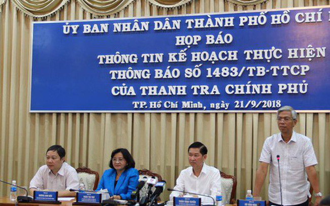 UBND TP.HCM tổ chức họp báo ngày 21/9 do Phó Chủ tịch Trần Vĩnh Tuyến chủ trì. Ảnh: Thanh Niên