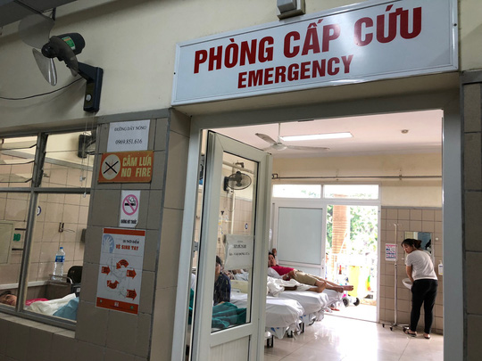 Thời gian gần đây, Trung tâm Chống độc - Bệnh viện Bạch Mai tiếp nhận không ít trường hợp ngộ độc khí do hít bóng cười (Ảnh: BVCC)    