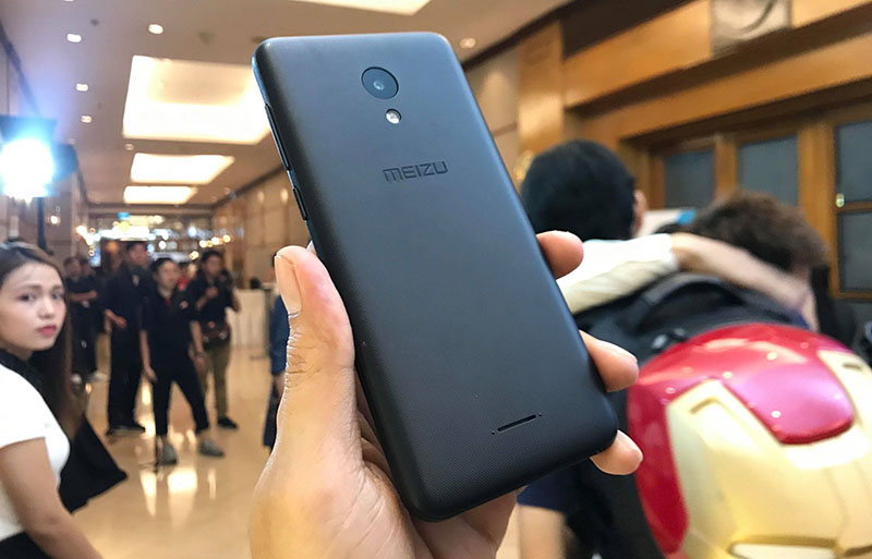 Meizu C9 là mẫu điện thoại giá rẻ