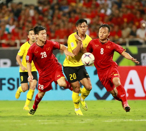 Lựa chọn chiến thuật và con người hợp lý giúp tuyển Việt Nam giành trọn 3 điểm trước đối thủ mạnh là tuyển Malaysia và không để lọt lưới Ảnh: Hải Anh    