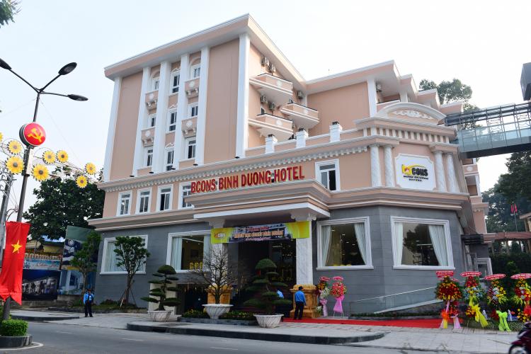 Khách sạn Bcons Bình Dương. 