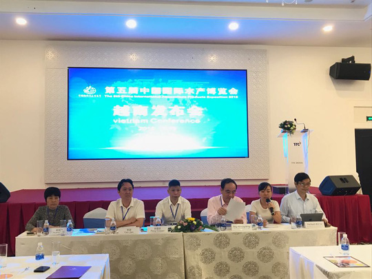 Các đại biểu từ Trạm Giang và đại diện Hiệp hội Cá tra Việt Nam chủ trì hội thảo. Ảnh: Ca Linh